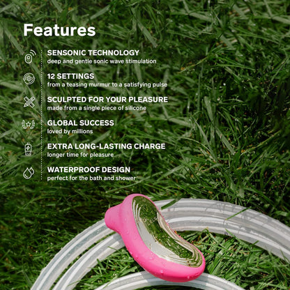 LELO SONA 2 Sonic Waves Clit Sucker อุปกรณ์กระตุ้นคลิทอริสด้วยคลื่นโซนิก กันน้ำได้ สำหรับผู้หญิง เพื่อความพึงพอใจที่ลึกซึ้งยิ่งขึ้น สี Cerise