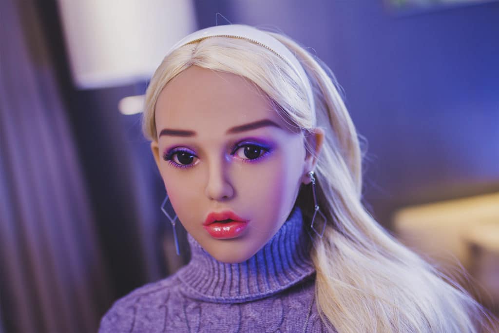 Delphine: Sexy Blonde Sex Doll