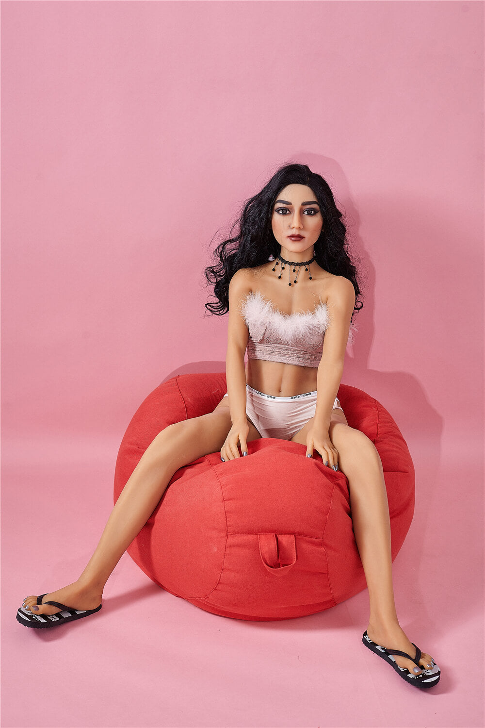 เอลล่า: ลาติน MILF ตุ๊กตาเซ็กส์